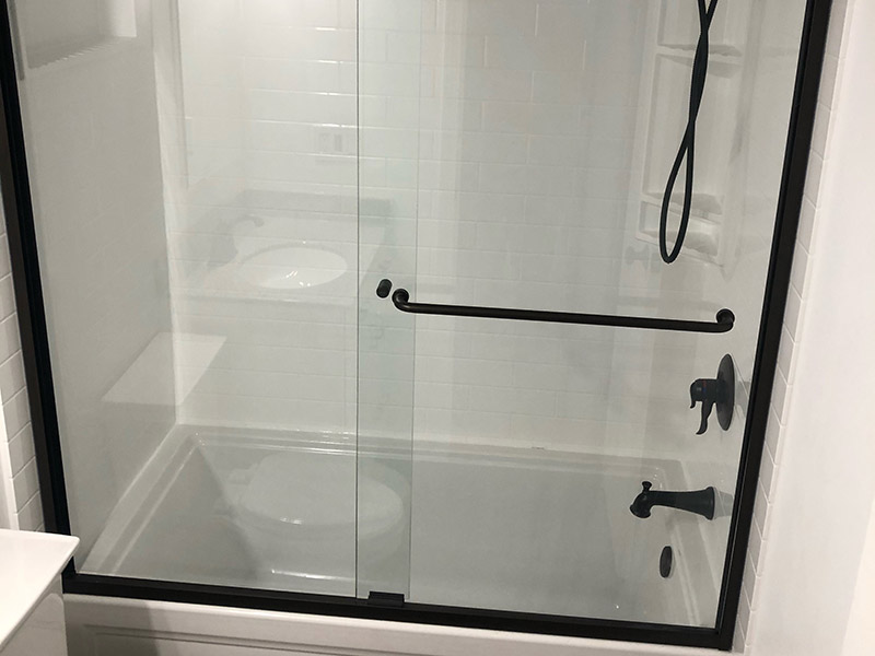 Bathtub Replacement & Remodeling